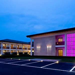 4* Hotel Viola Mhotel